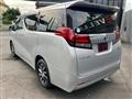 2015 Toyota Alphard Hybrid