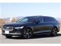 2022 Volvo V90