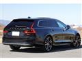 2022 Volvo V90