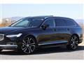 2022 Volvo V90