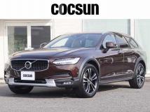 2017 Volvo V90