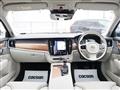 2017 Volvo V90