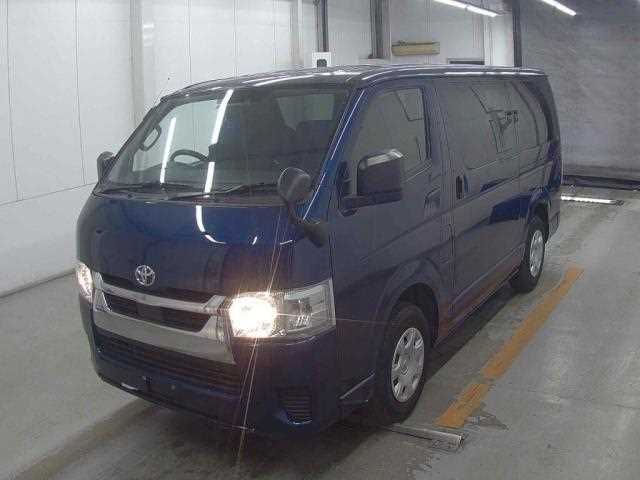 Toyota Hiace Van 2022 — миниатюра 2