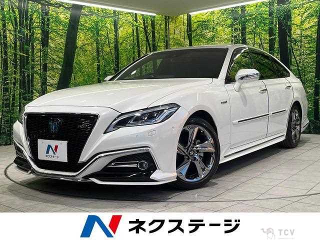 2018 Toyota Crown Hybrid