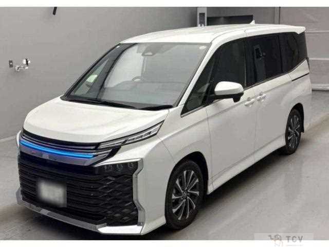 2023 Toyota Voxy