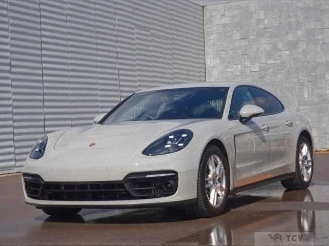 2022 Porsche Panamera