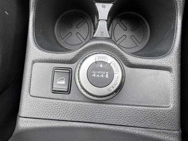 Nissan X-Trail 2021 — миниатюра 5