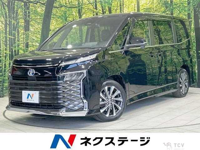 2022 Toyota Voxy