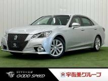 2013 Toyota Crown Hybrid