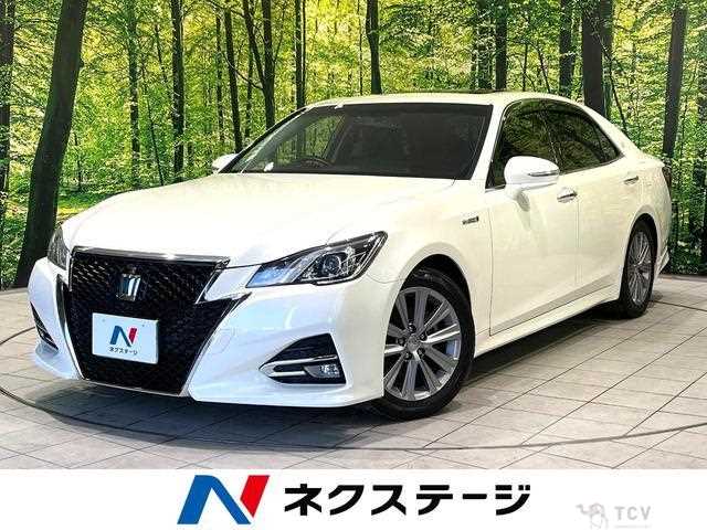 2015 Toyota Crown Hybrid