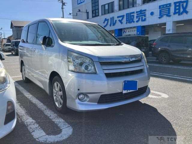 2009 Toyota Noah