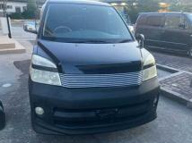 2006 Toyota Voxy
