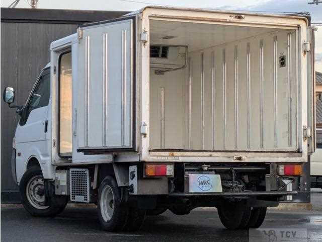 2007 Mazda Bongo Truck