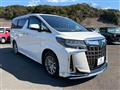 2022 Toyota Alphard Hybrid
