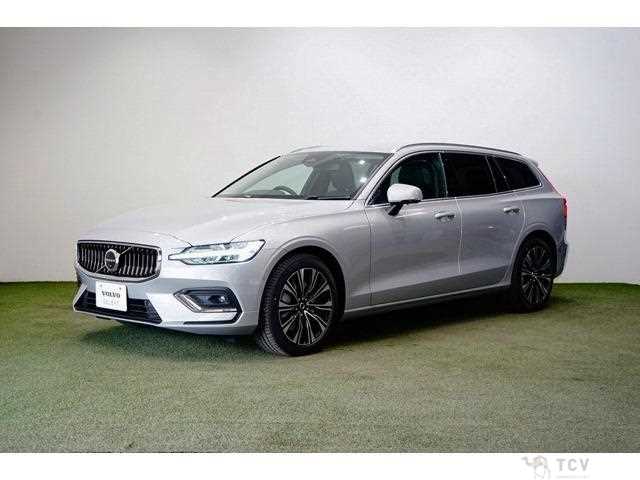 2025 Volvo V60