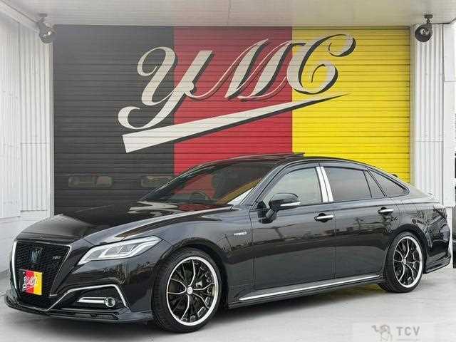 2019 Toyota Crown Hybrid