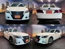 2013 Toyota Crown Hybrid