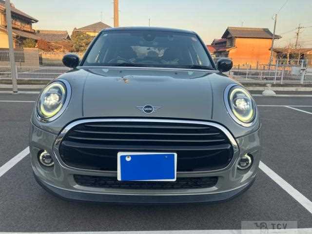 2021 BMW MINI