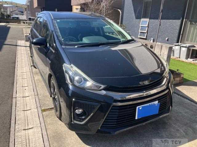 2017 Toyota PRIUS α