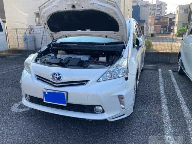 2012 Toyota PRIUS α