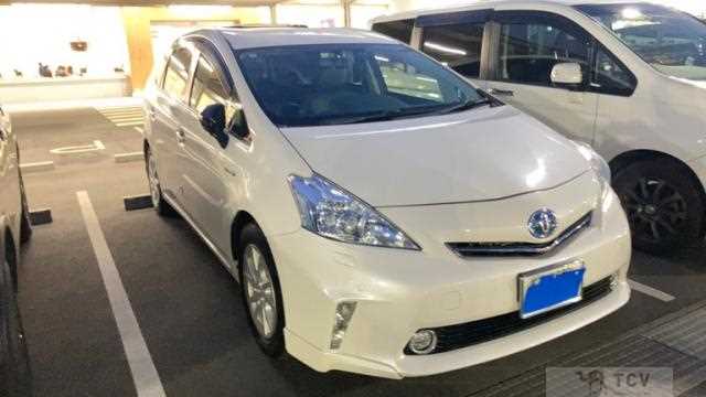 2013 Toyota PRIUS α