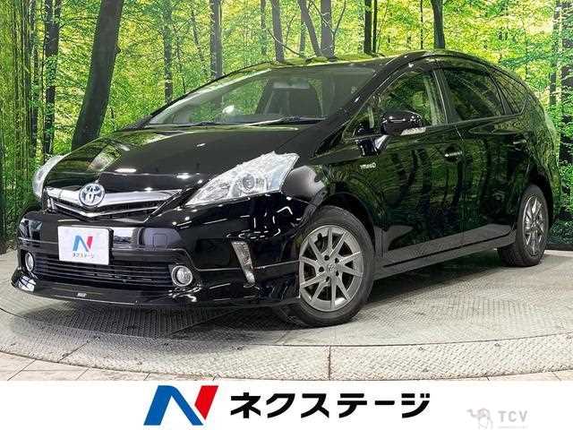 2013 Toyota PRIUS α