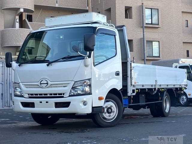 2017 Hino Dutro