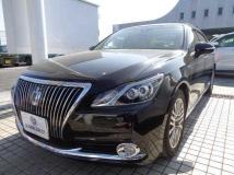 2017 Toyota Crown Majesta