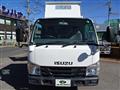 2019 Isuzu Elf Truck