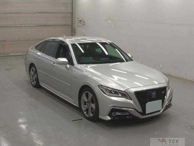 2018 Toyota Crown Hybrid