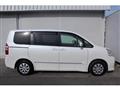 2013 Toyota Noah