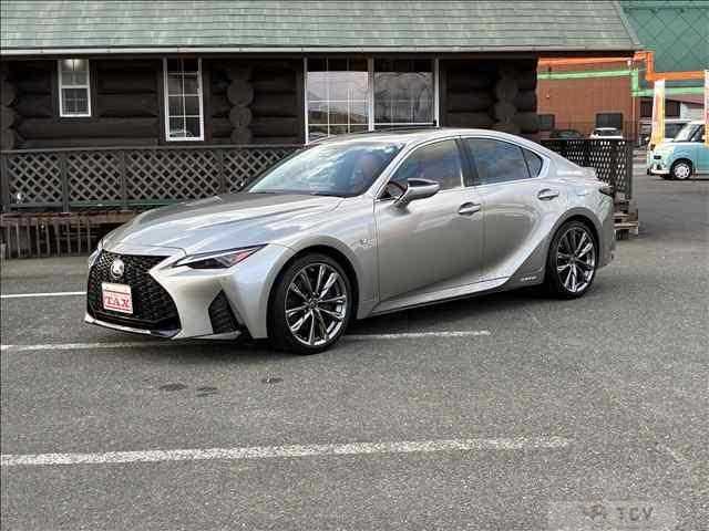 2021 Lexus IS