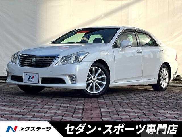 2011 Toyota Crown