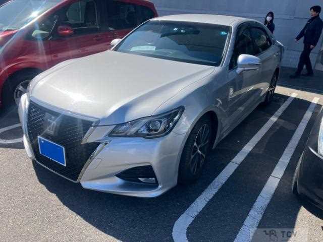 2016 Toyota Crown