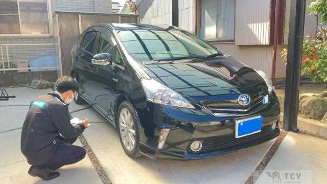 2013 Toyota PRIUS α