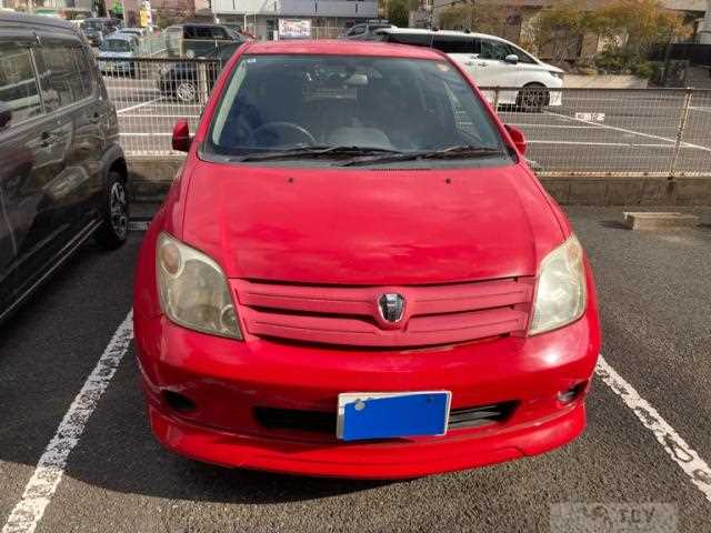 2004 Toyota IST