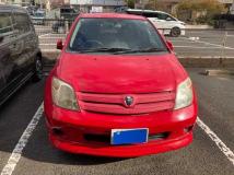 2004 Toyota IST