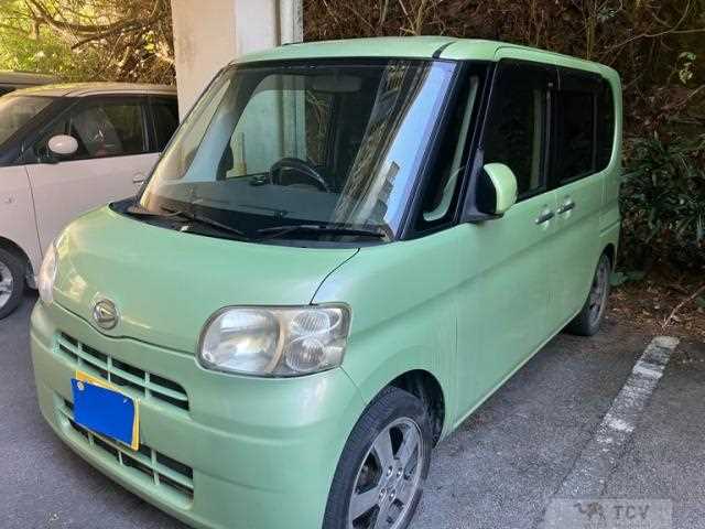 2011 Daihatsu Tanto