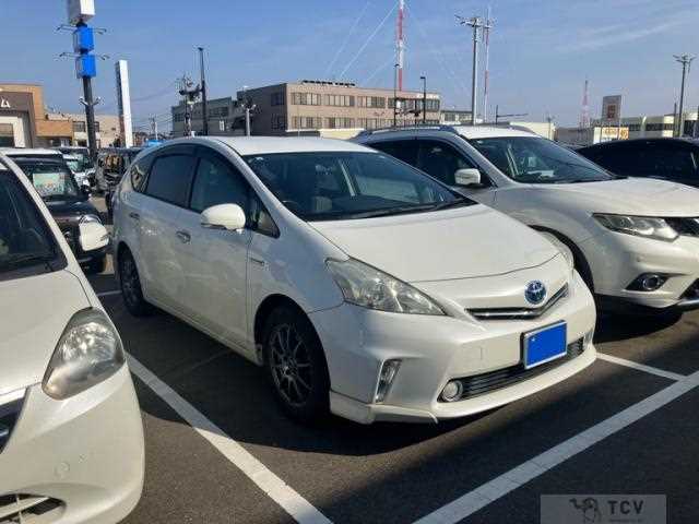 2011 Toyota PRIUS α