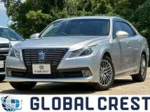 2015 Toyota Crown Hybrid