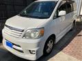 2004 Toyota Noah