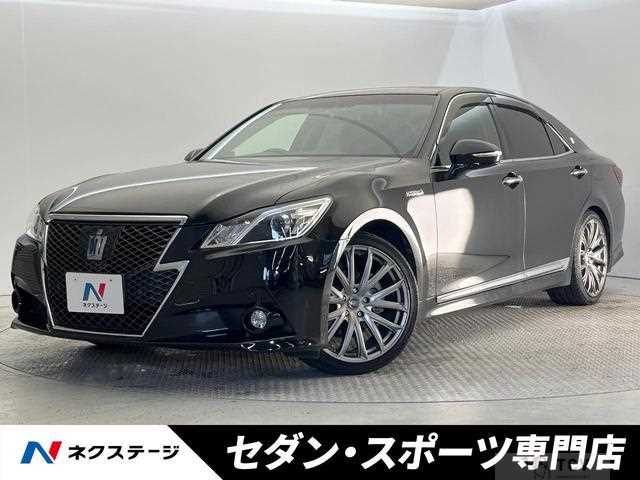 2014 Toyota Crown Hybrid