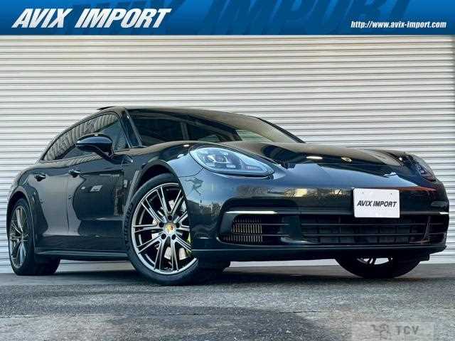 2018 Porsche Panamera