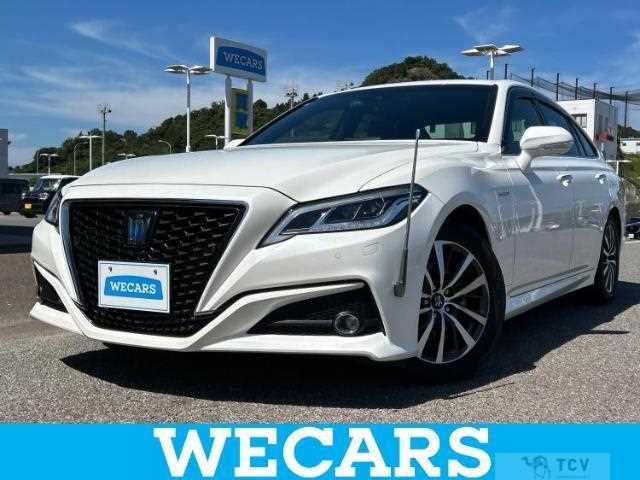 2018 Toyota Crown Hybrid