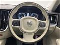 2022 Volvo V60