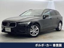 2022 Volvo V60