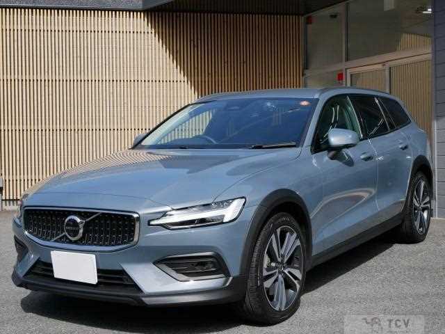 2022 Volvo V60