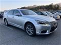 2015 Lexus LS