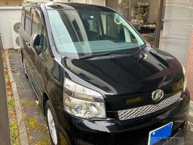 2013 Toyota Voxy