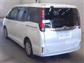2014 Toyota Noah